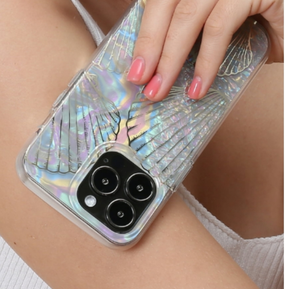 Beautiful Mother of Pearl look Badgley Mischka Iphone 13 slim case NEW Art Deco